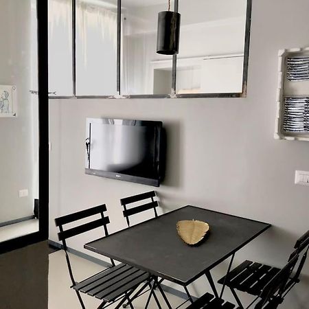 Апартаменти Brera Luxury Cozy Flat! Мілан Екстер'єр фото